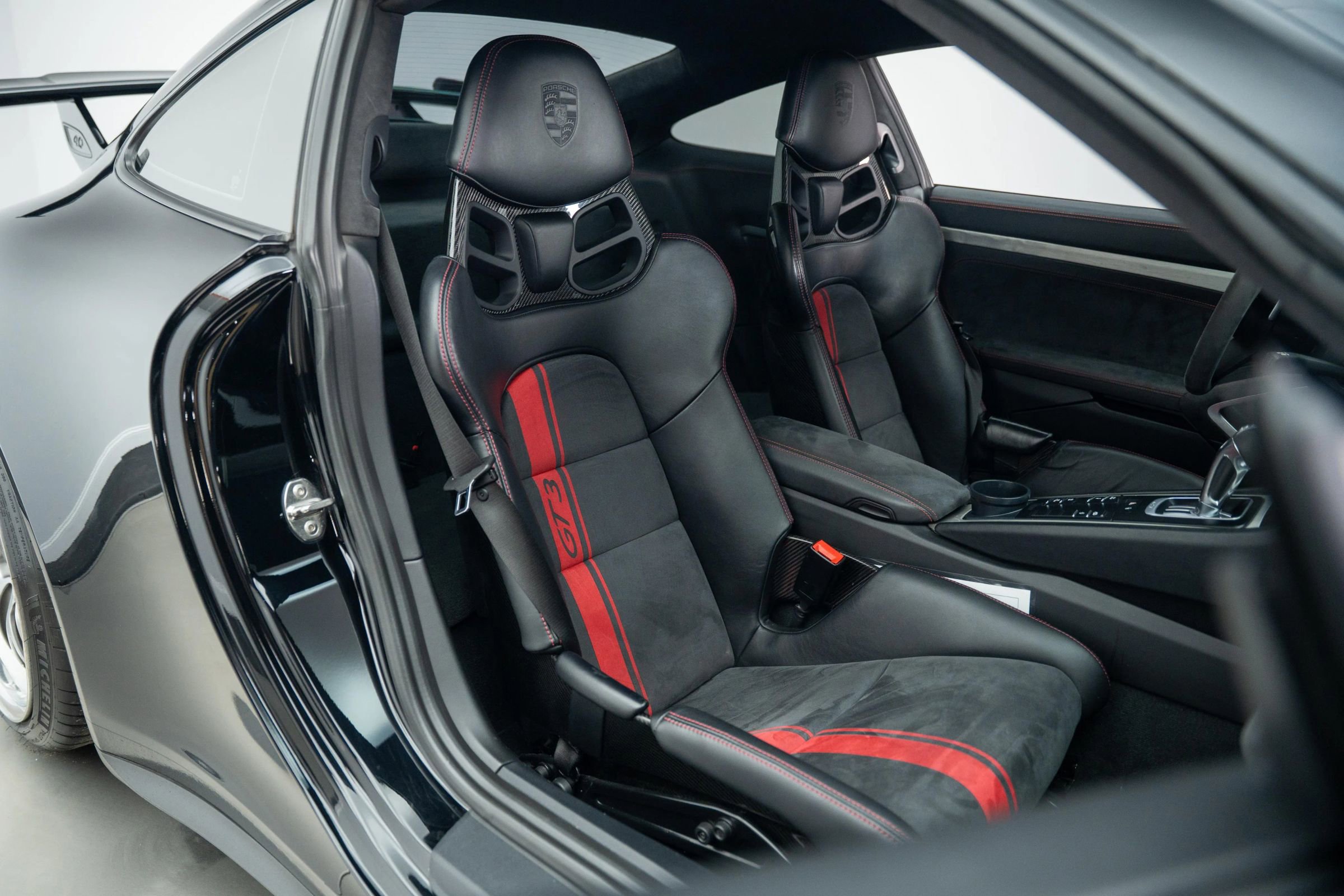 Used 2018 Porsche 911 GT3 image 17