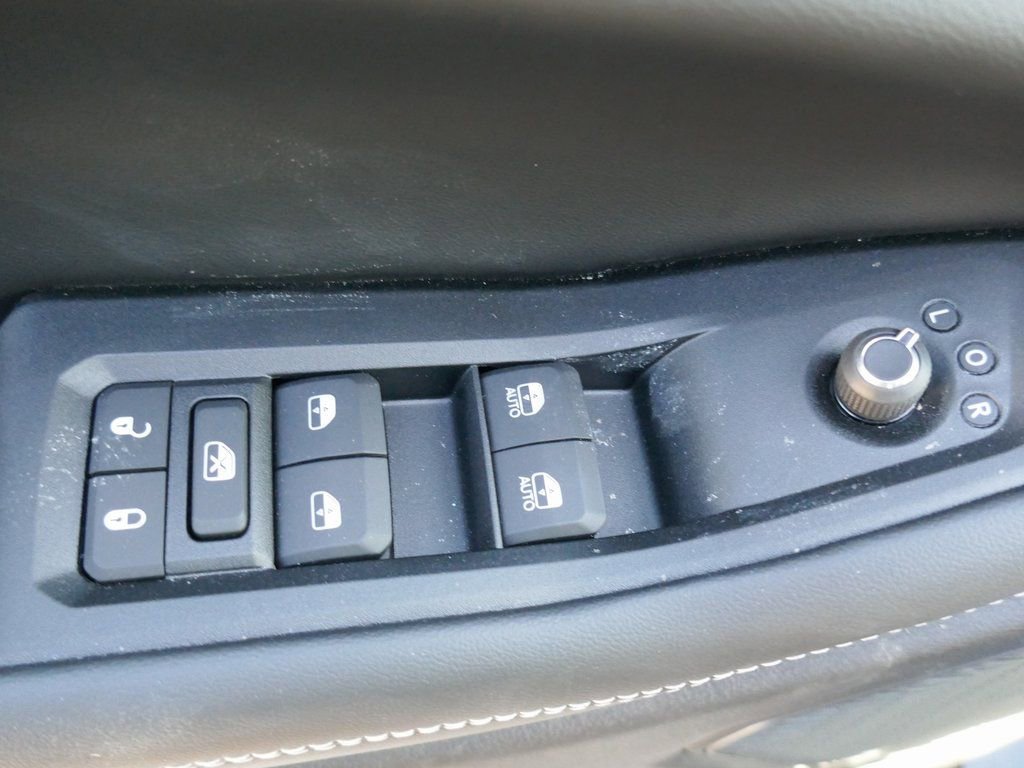 New 2026 Jeep Grand Cherokee Altitude image 15