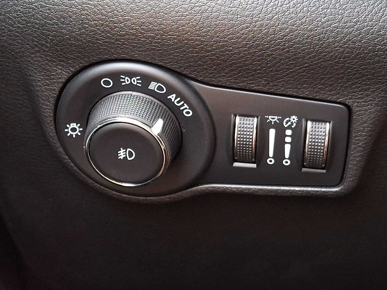 Used 2023 Jeep Compass High Altitude AWD/4WD image 24