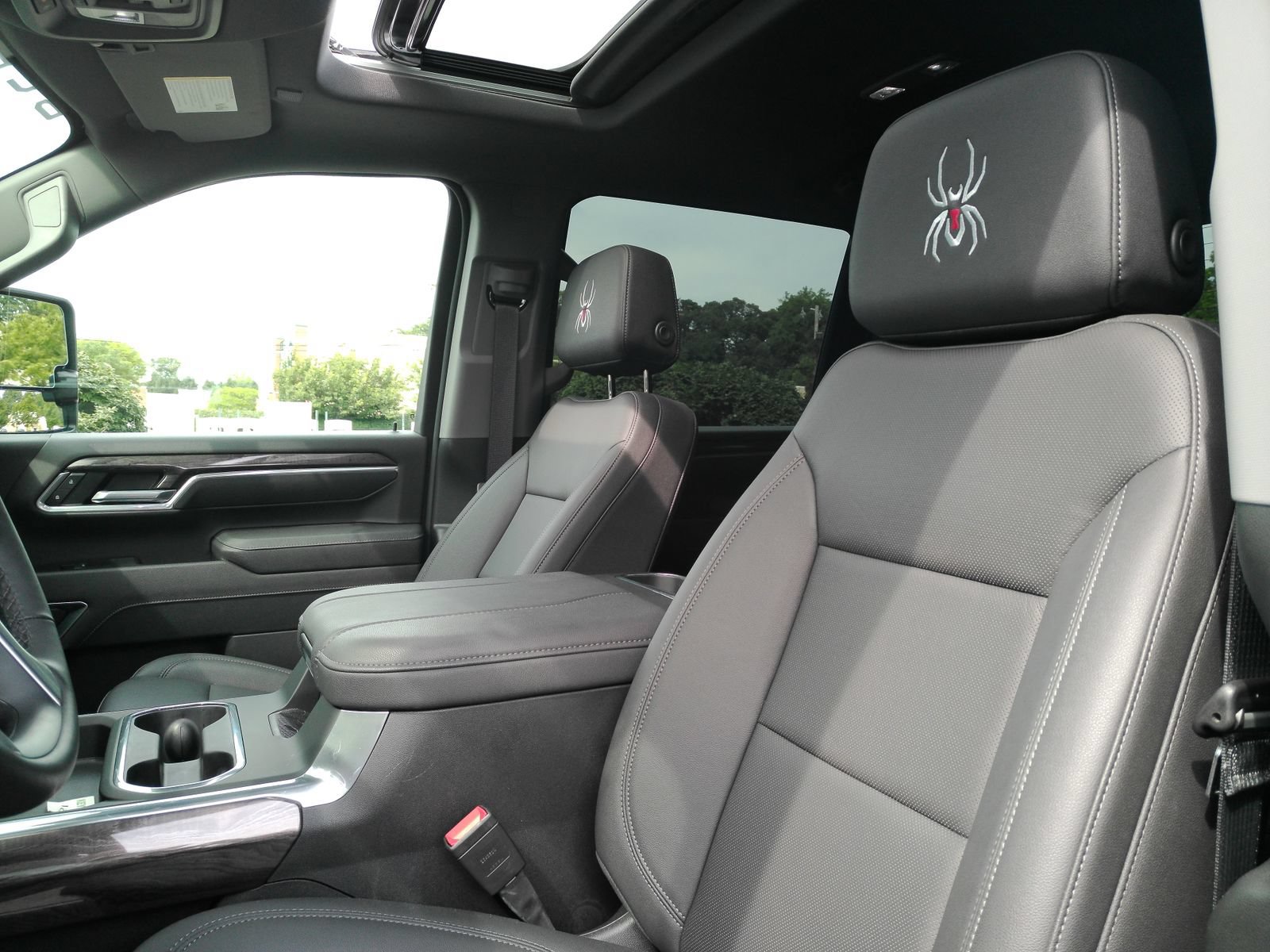Certified 2025 Chevrolet Silverado 2500 LTZ w/ Trail Boss Package AWD/4WD image 11