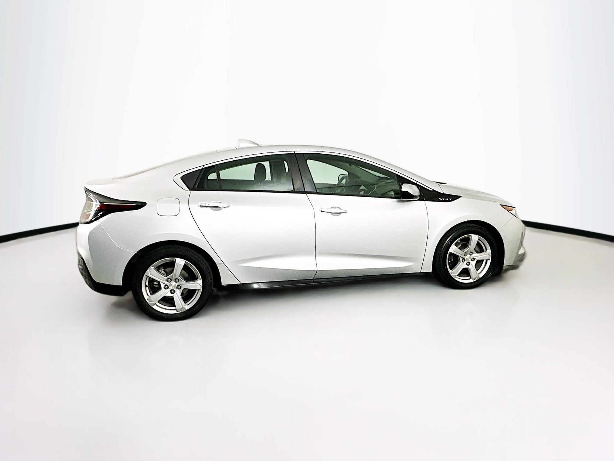 Used 2018 Chevrolet Volt LT image 10