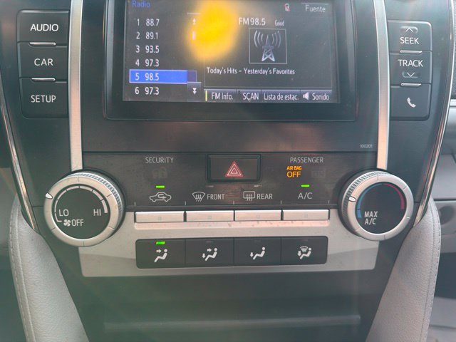 Used 2014 Toyota Camry LE FWD image 15
