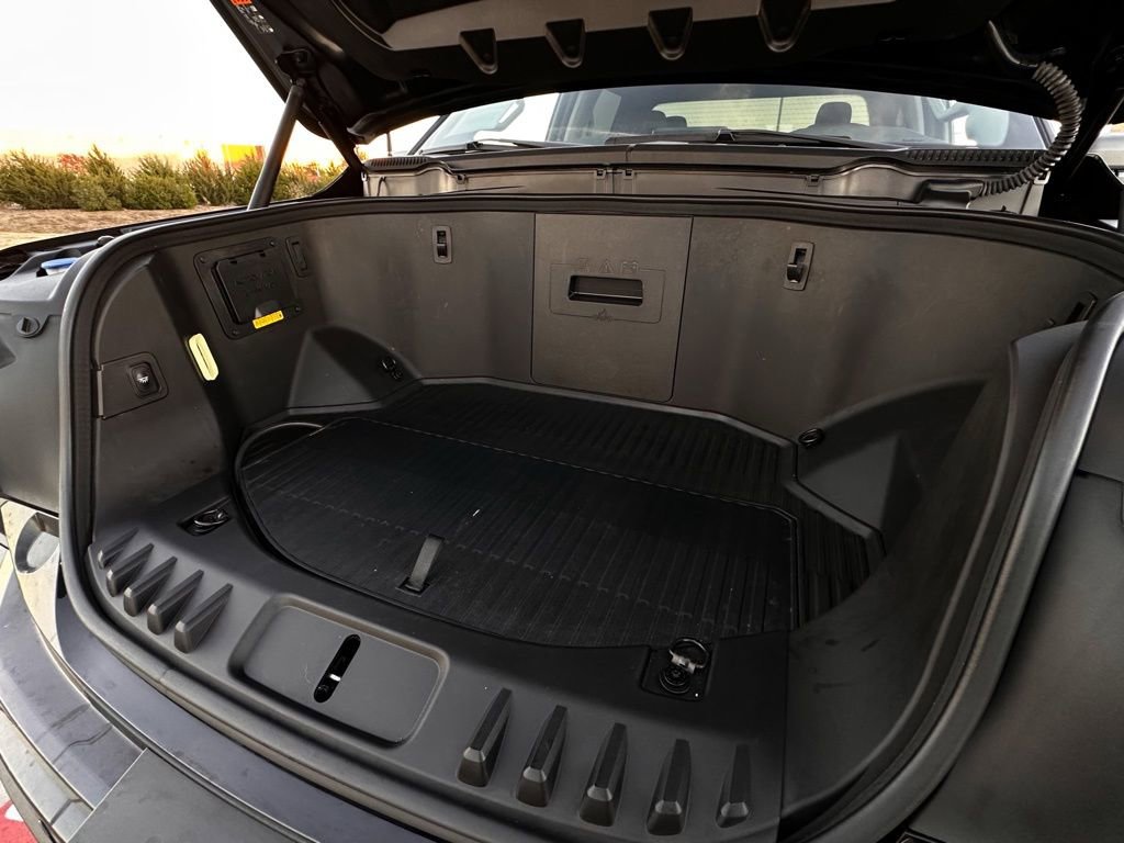 Used 2024 Ford F150 Lightning Flash w/ Max Trailer Tow Package image 35