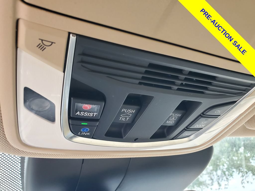 Used 2024 Acura RDX SH-AWD image 34