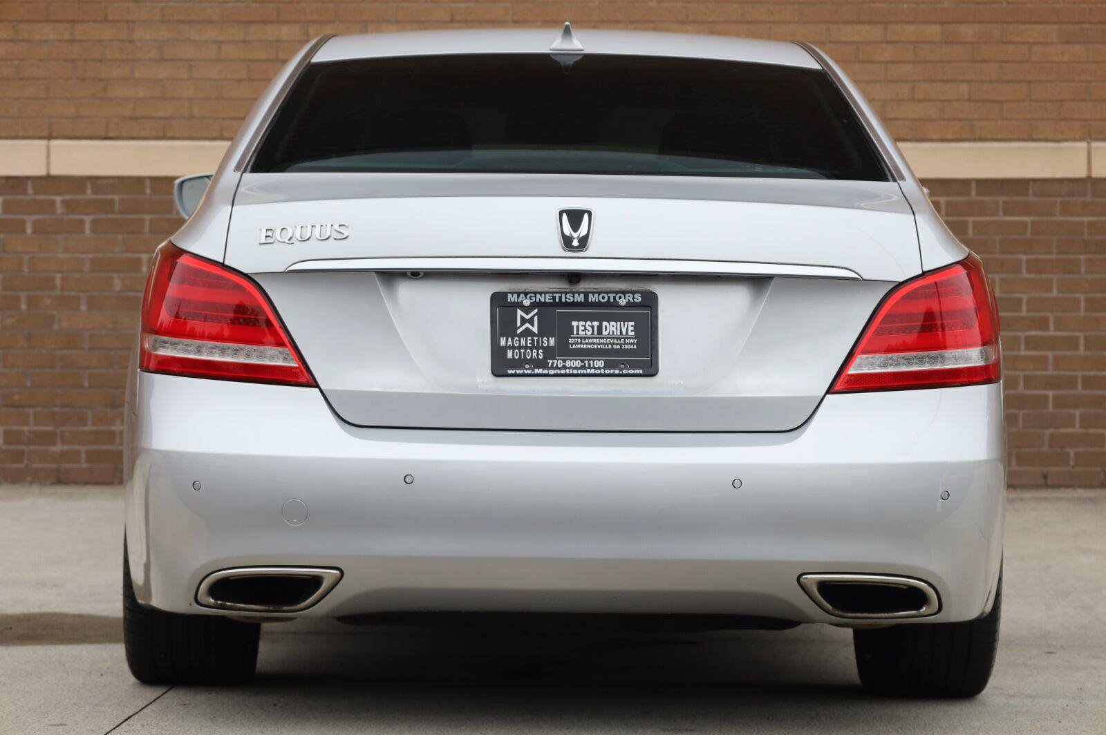 Used 2015 Hyundai Equus Signature RWD image 7