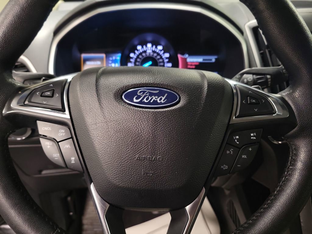 Used 2020 Ford Edge SEL w/ Convenience Package image 18