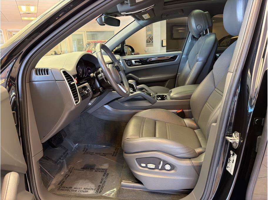 Used 2021 Porsche Cayenne E-Hybrid AWD/4WD image 11