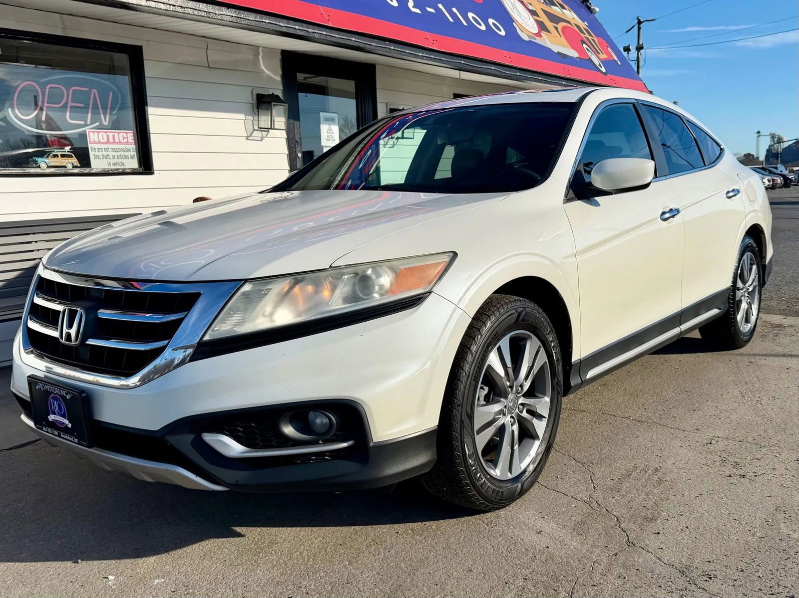 Used 2014 Honda Crosstour EX-L image 2