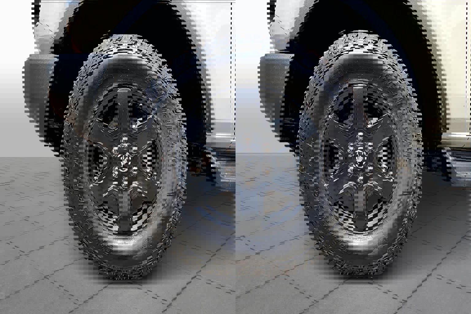 Used 2025 Ford Bronco Outer Banks image 10