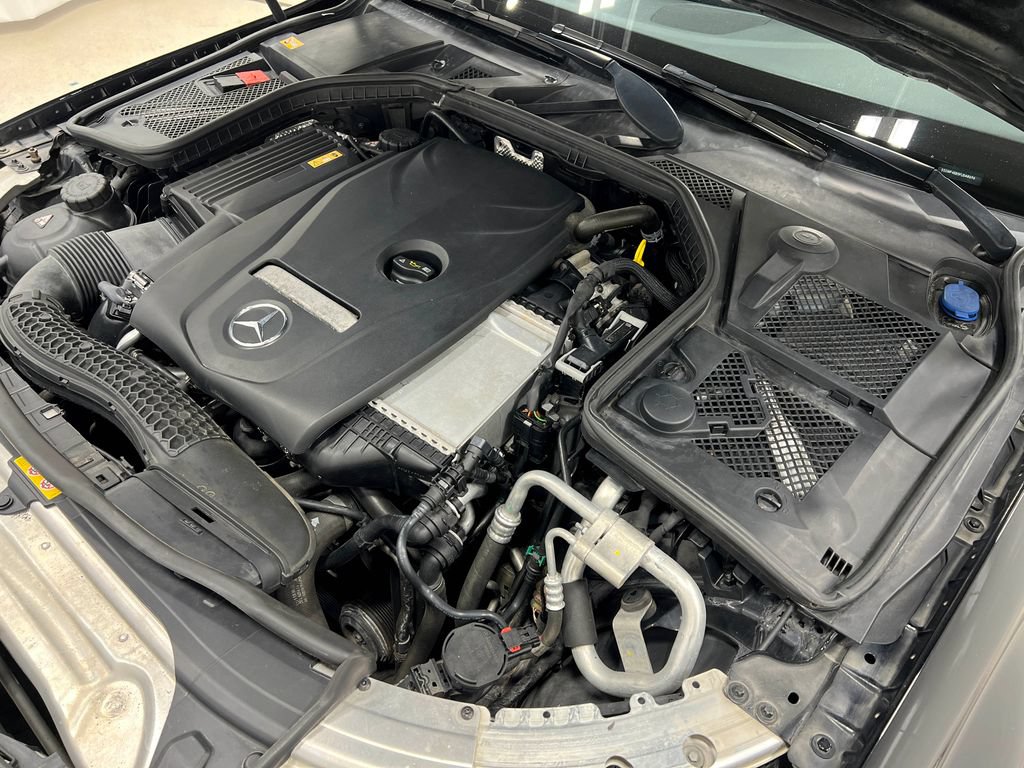 Used 2015 Mercedes-Benz C 300 4MATIC Sedan image 28