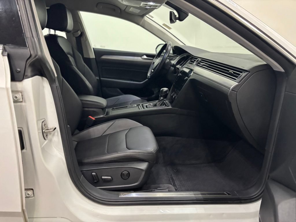 Used 2019 Volkswagen Arteon SE AWD/4WD image 18