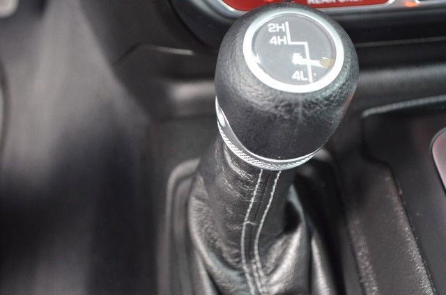 Used 2025 Jeep Wrangler Unlimited Rubicon image 25