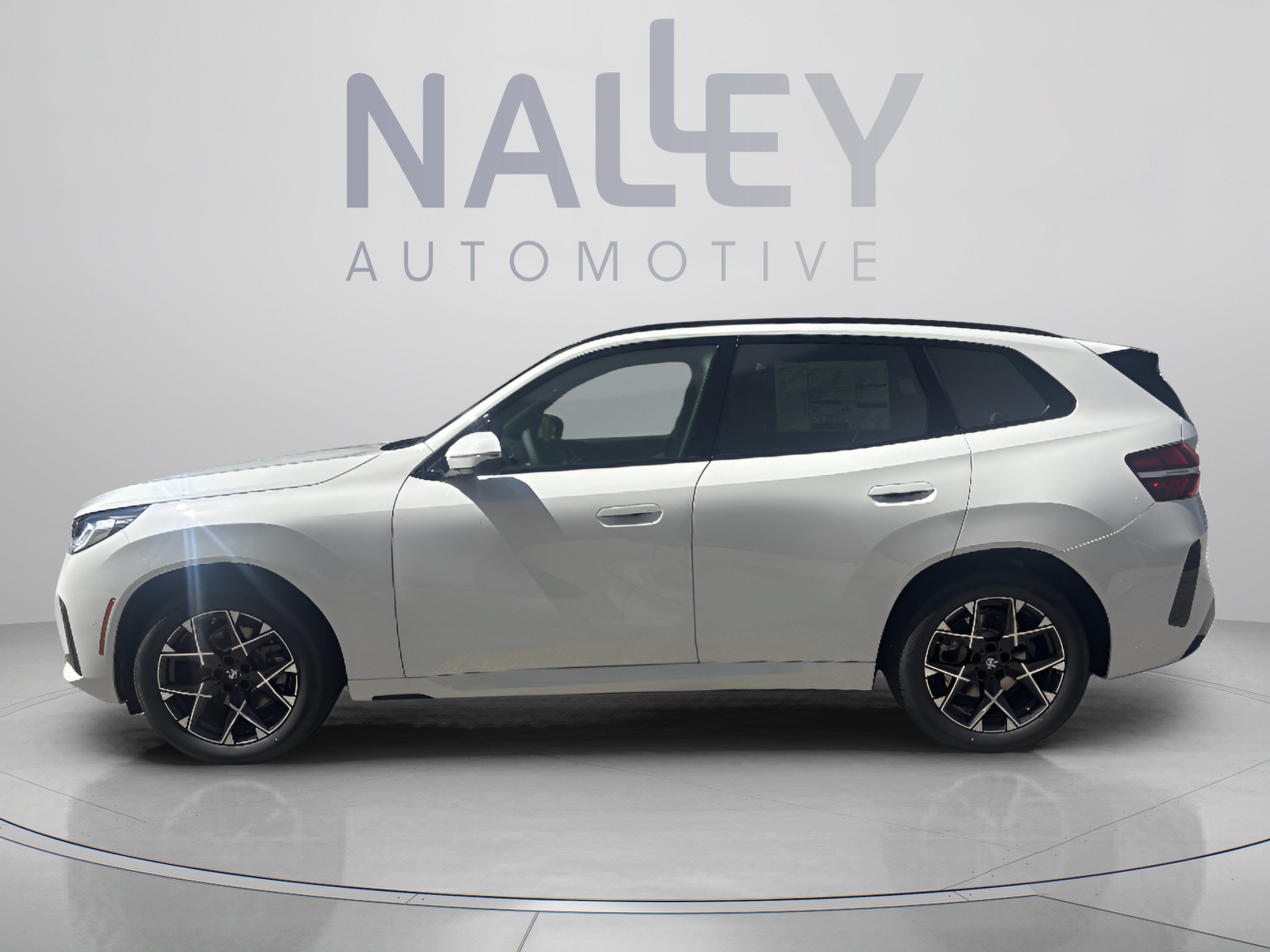 New 2026 BMW X3 xDrive30i w/ Premium Package AWD/4WD image 2
