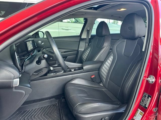 Used 2023 Hyundai Elantra Limited FWD image 14