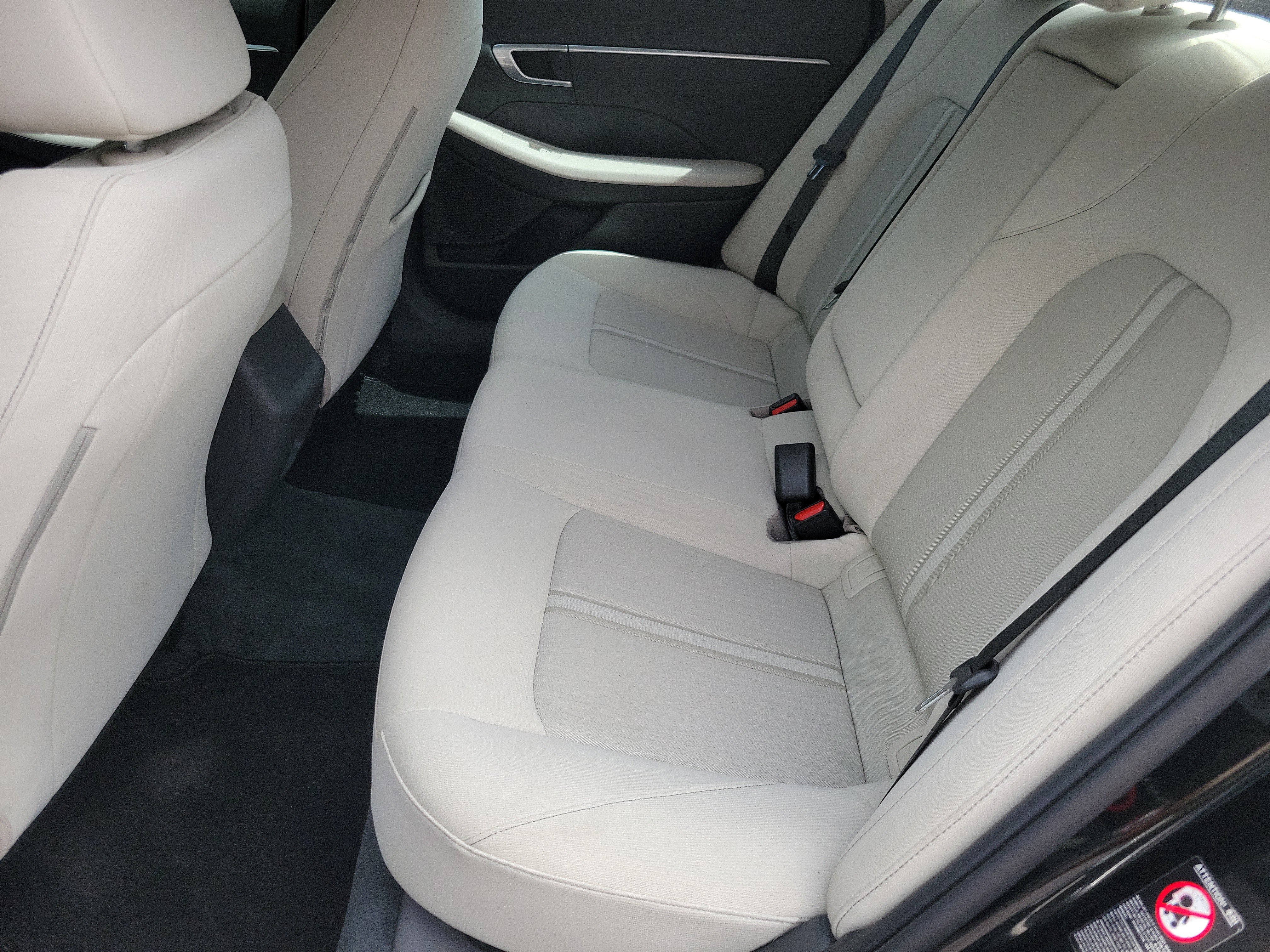 Used 2021 Hyundai Sonata SEL w/ Preferred Accessory Package FWD image 8