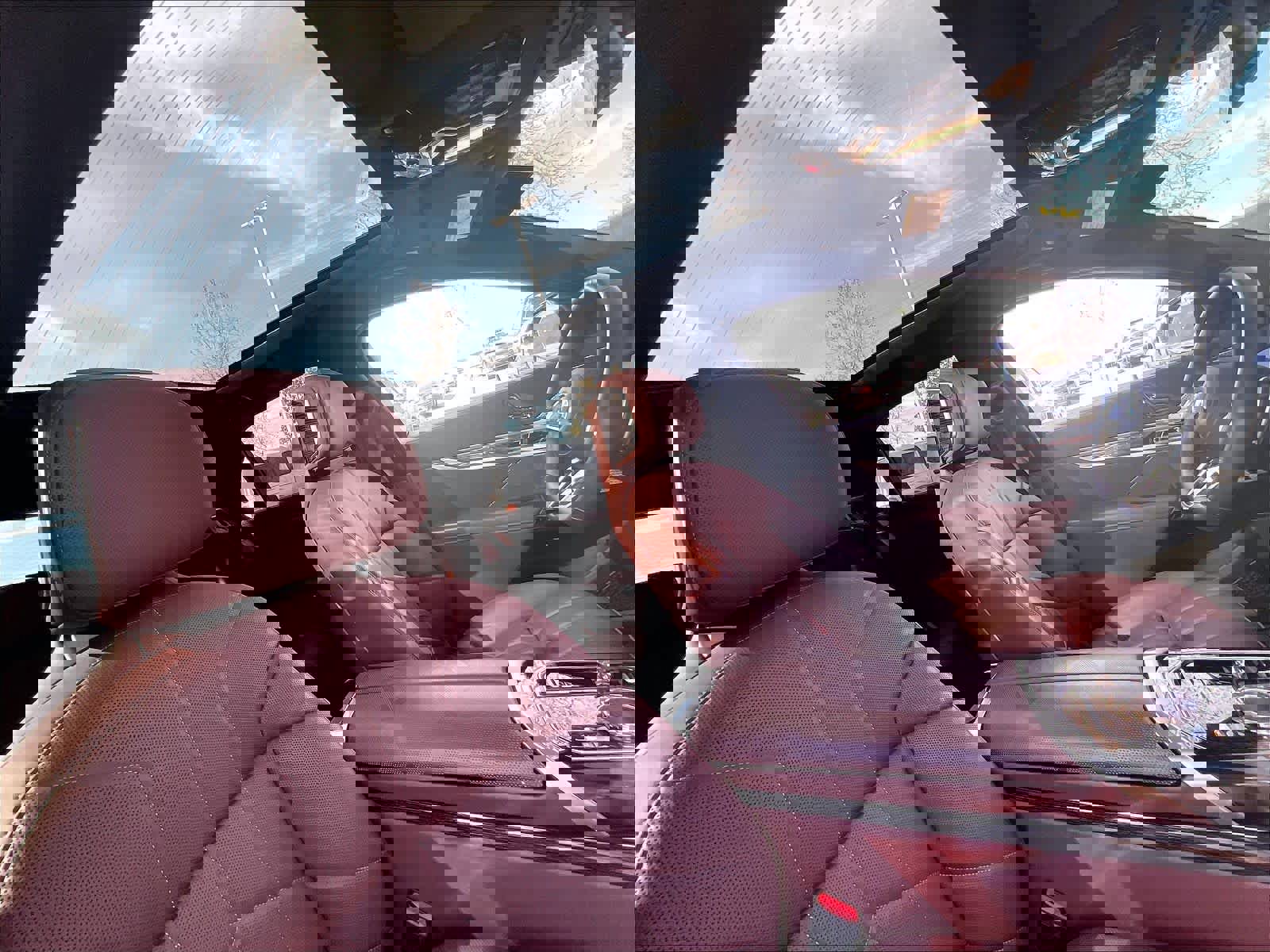 Used 2025 BMW 740i w/ Premium Package image 23