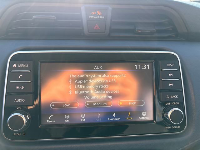 Used 2025 Nissan Versa SV image 27