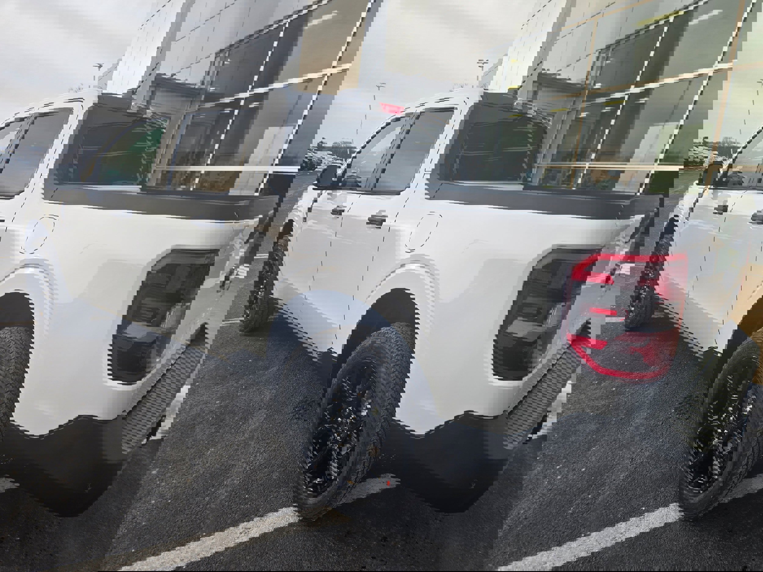 New 2026 Ford Maverick XLT image 9