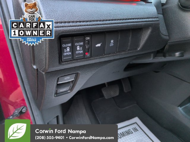 Used 2025 Honda Odyssey Sport-L image 13