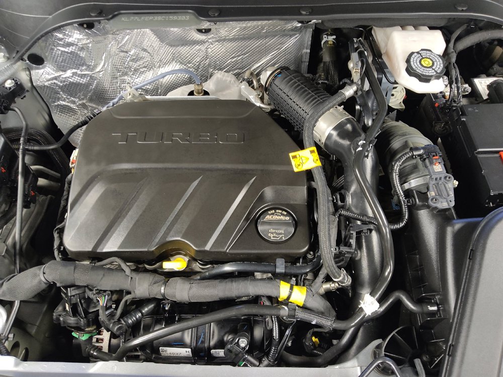 Used 2025 Chevrolet Trax LS FWD image 30