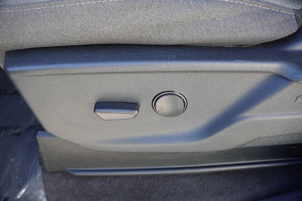 Used 2025 Ford F150 XLT w/ Equipment Group 301A Standard image 22