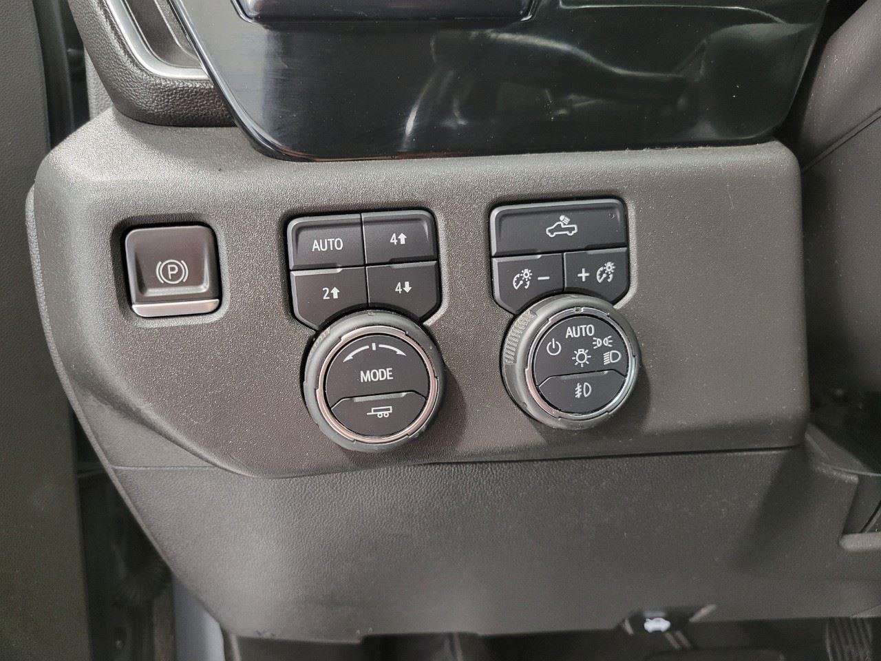 Used 2023 Chevrolet Silverado 1500 RST w/ Z71 Off-Road Package AWD/4WD image 37