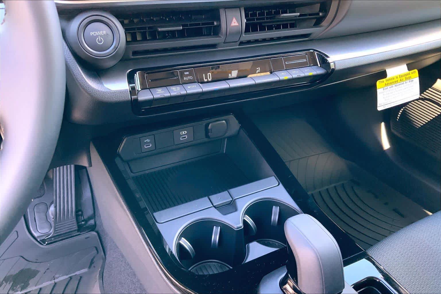 New 2026 Toyota Prius LE FWD image 19