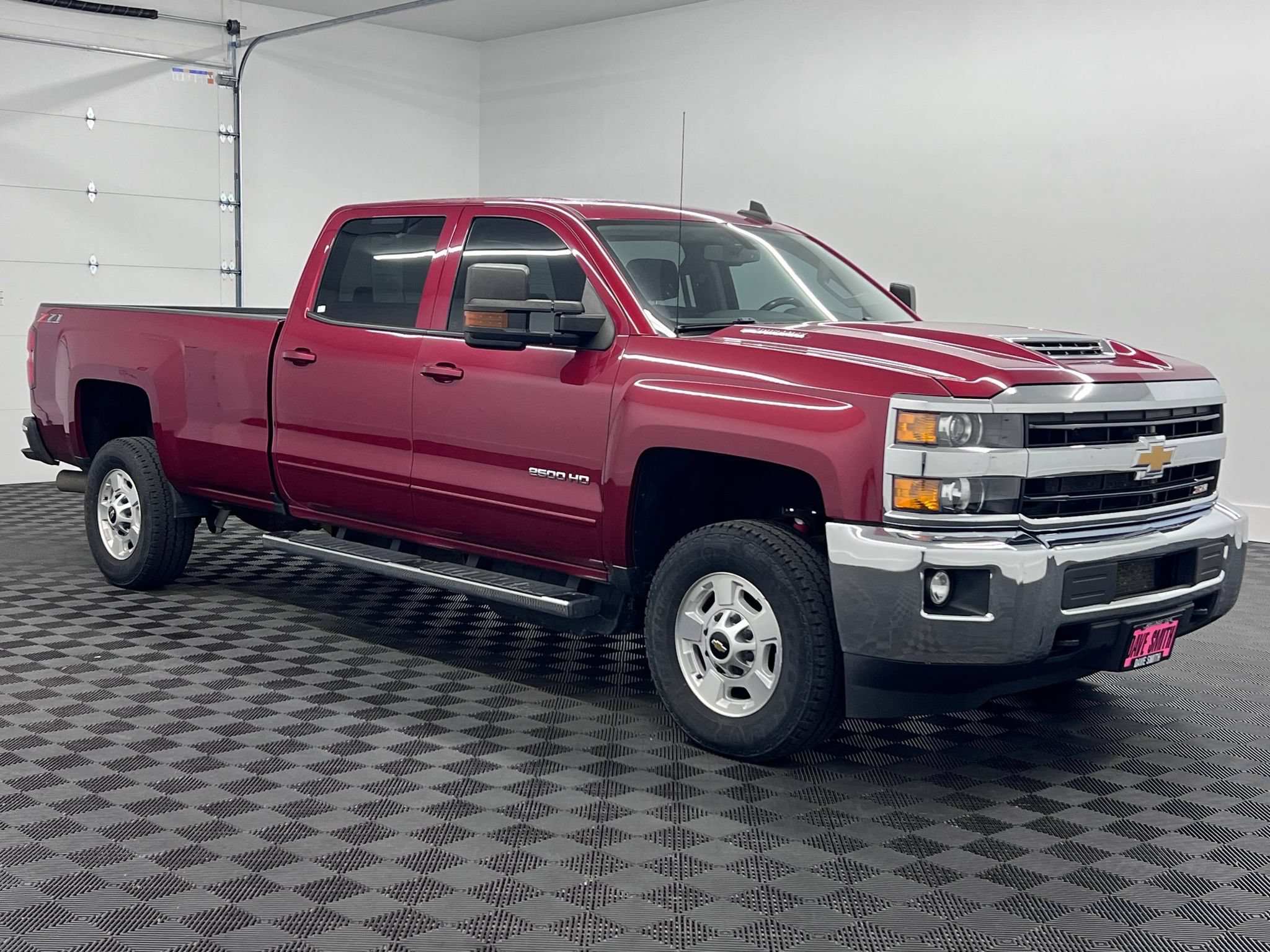 Used 2018 Chevrolet Silverado 2500 LT w/ LT Convenience Package AWD/4WD image 7