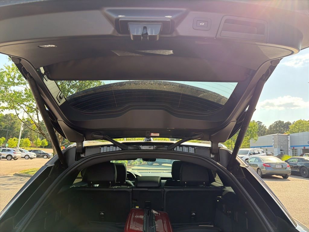 Used 2025 Land Rover Range Rover Velar Dynamic SE AWD/4WD image 35