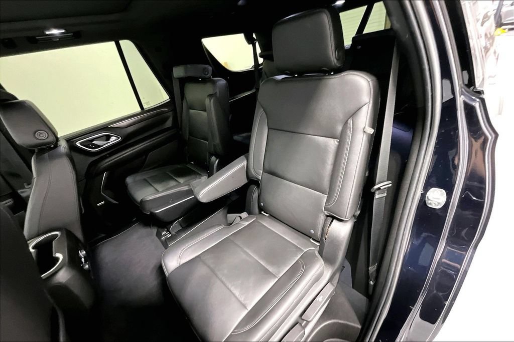 Used 2021 Chevrolet Tahoe Z71 w/ Z71 Signature Package AWD/4WD image 32