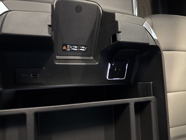 New 2026 GMC Sierra 3500 SLT AWD/4WD image 40