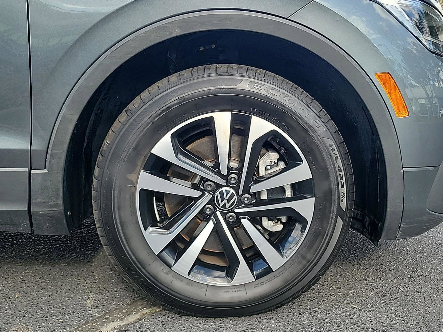 Certified 2024 Volkswagen Tiguan S image 12
