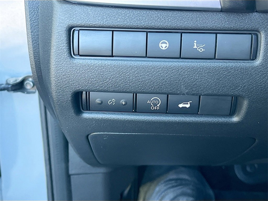 Used 2023 Nissan Rogue Platinum w/ Platinum Premium Package image 10