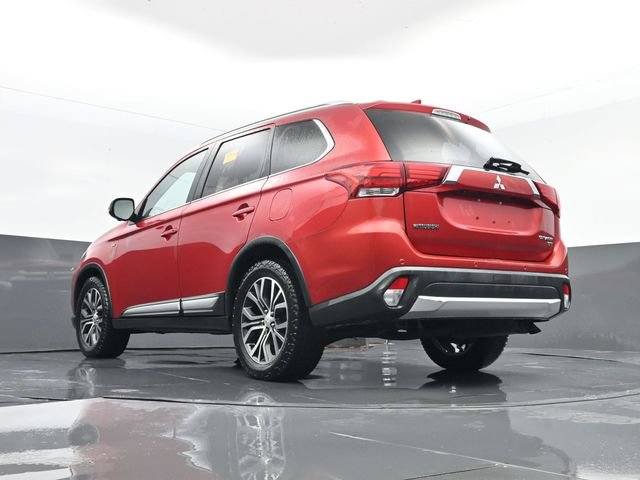 Used 2018 Mitsubishi Outlander GT AWD/4WD image 26