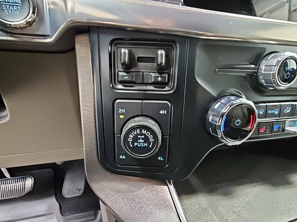 Used 2025 Ford F150 Platinum w/ Equipment Group 703A Plus image 23