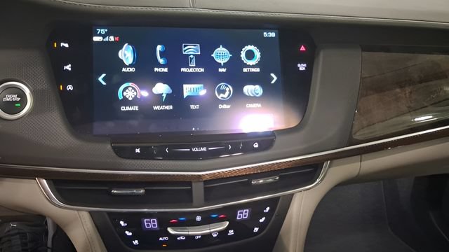 Used 2018 Cadillac CT6 Luxury AWD/4WD image 9