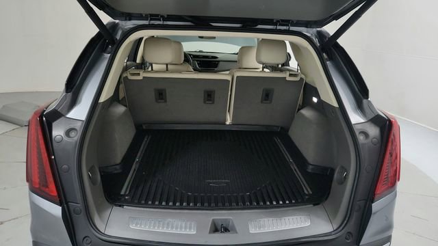 Used 2021 Cadillac XT5 Premium Luxury w/ LPO, Floor Liner Package image 20