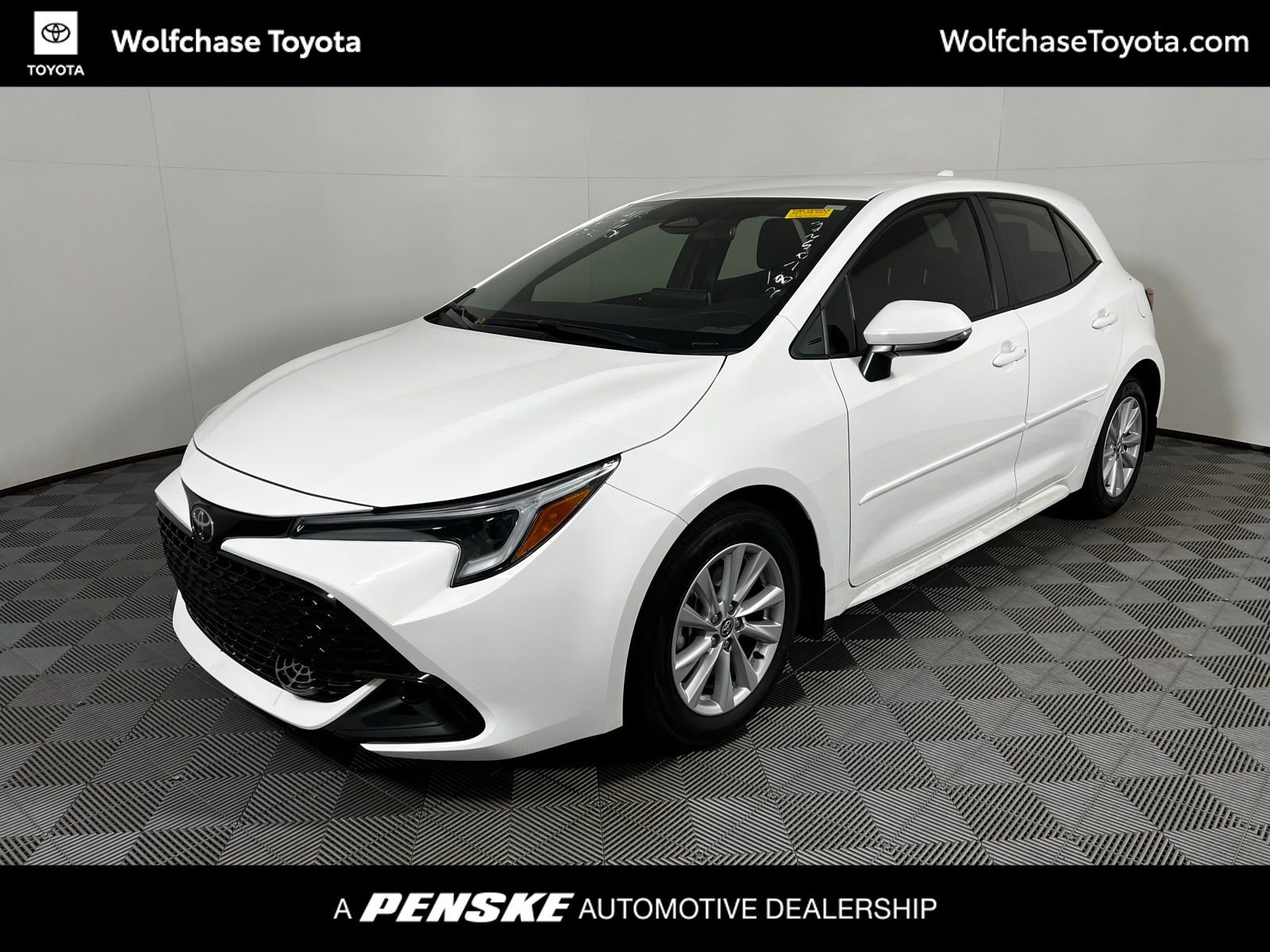 Certified 2025 Toyota Corolla SE w/ SE Package