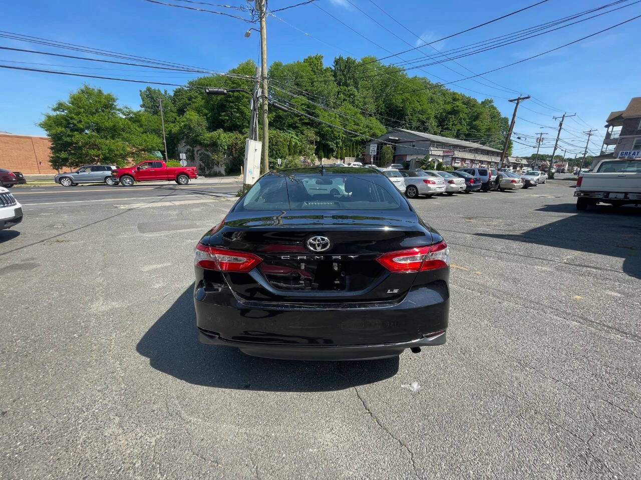 Used 2019 Toyota Camry LE w/ Convenience Package FWD image 6
