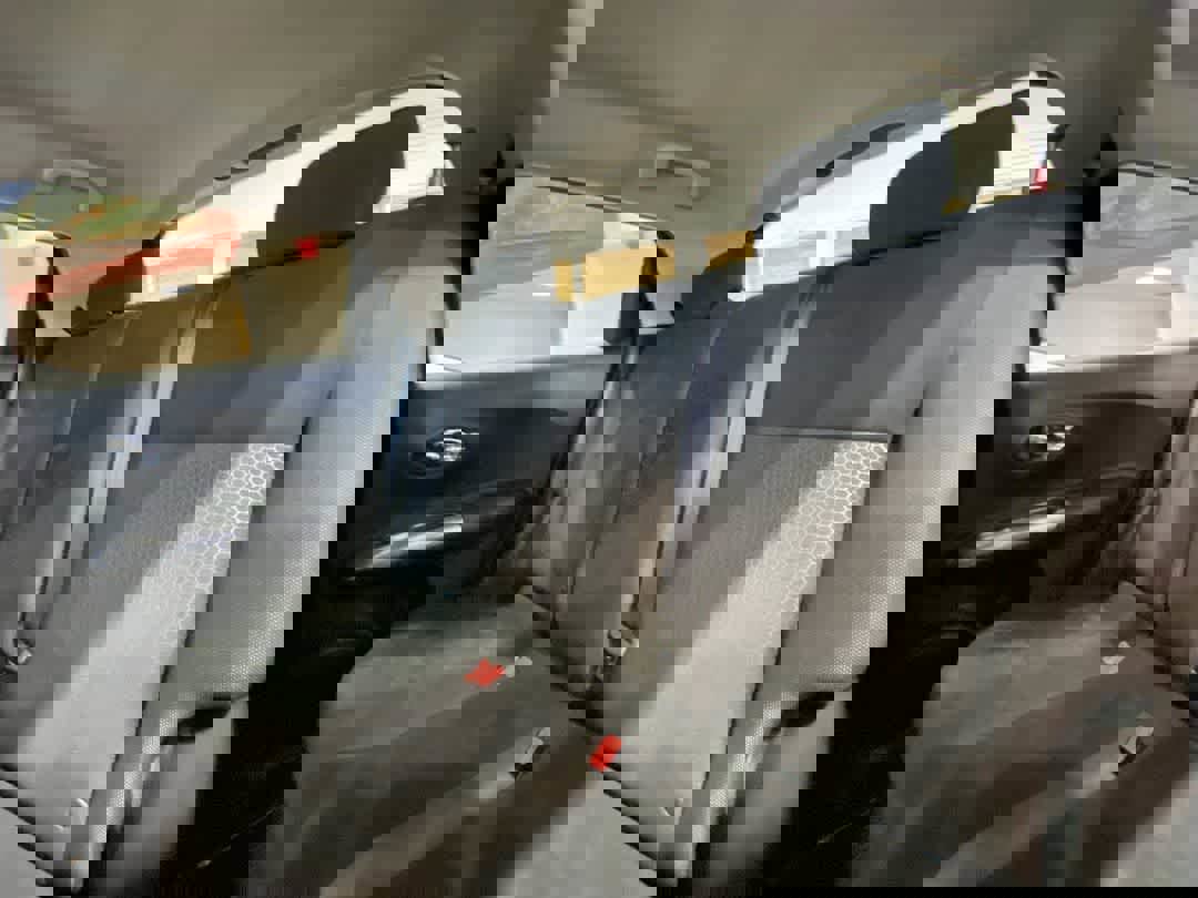 Used 2013 Nissan Juke SV image 23