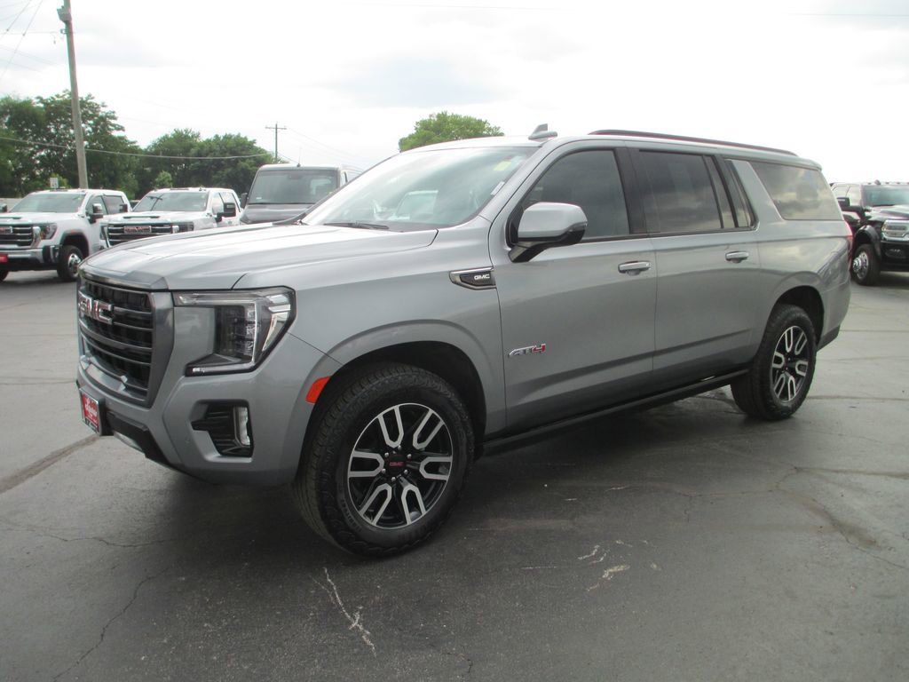 Used 2023 GMC Yukon XL AT4 w/ Max Trailering Package AWD/4WD image 11