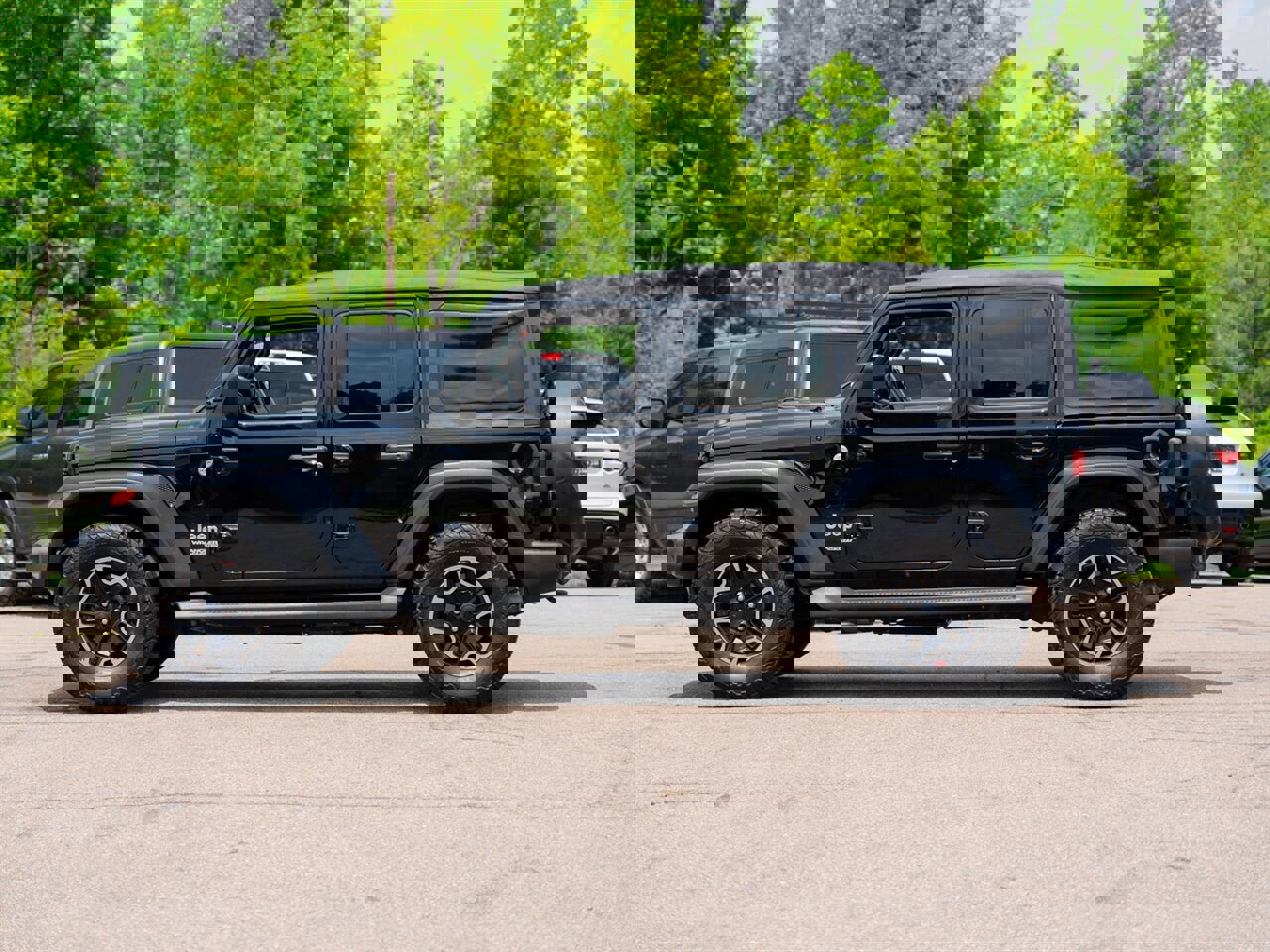 Used 2018 Jeep Wrangler Unlimited Sport S image 8
