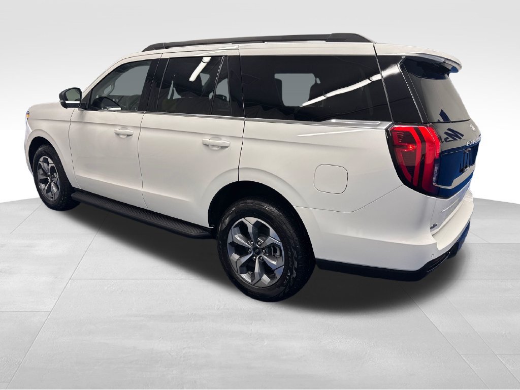 New 2027 Ford Expedition Active AWD/4WD image 3
