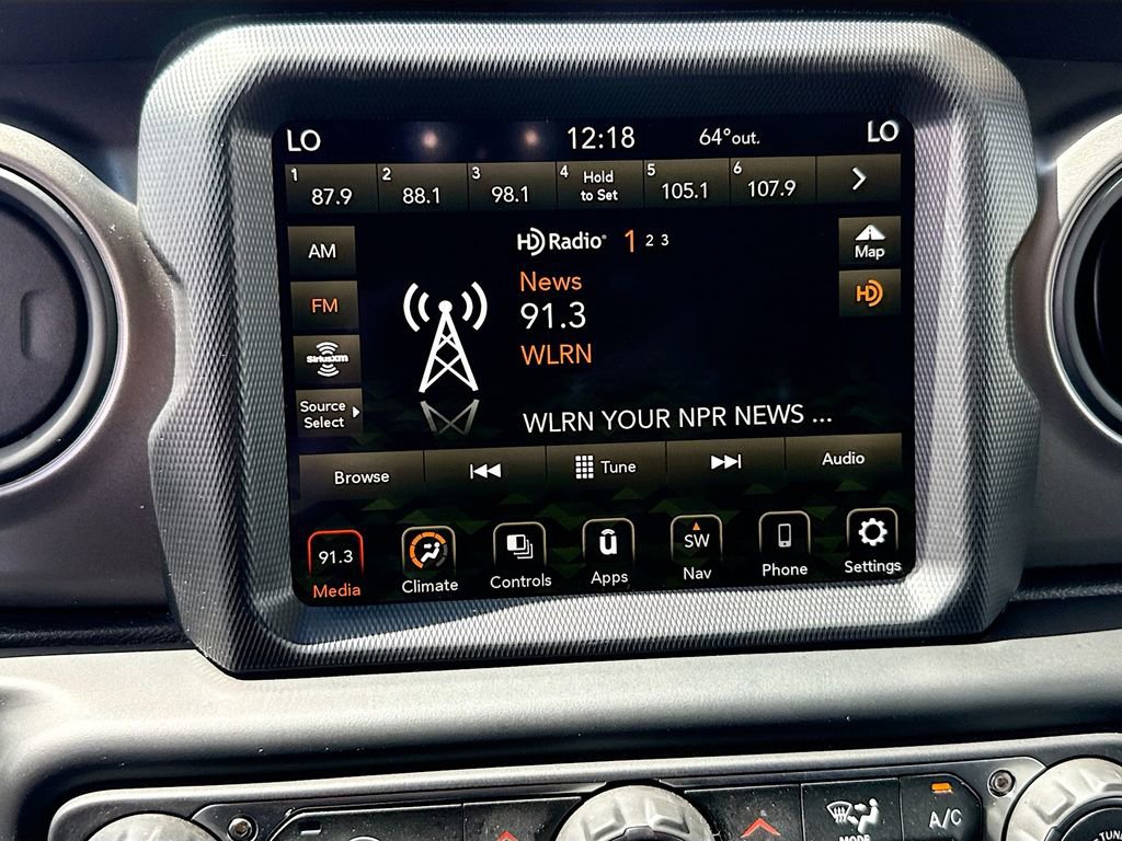 Used 2023 Jeep Wrangler Willys image 16