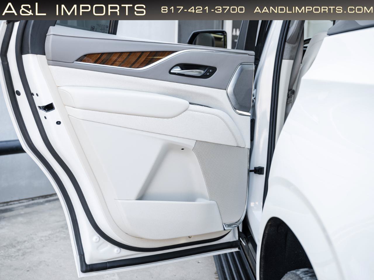 Used 2024 Cadillac Escalade Sport Platinum w/ LPO, ONYX Package AWD/4WD image 55