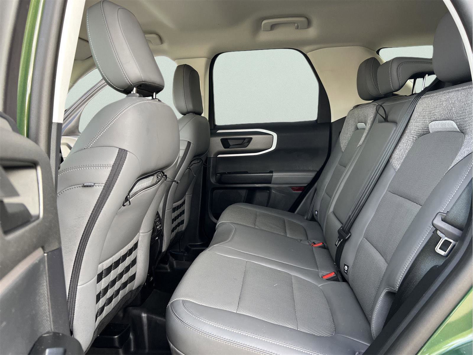 Used 2025 Ford Bronco Sport Badlands image 19