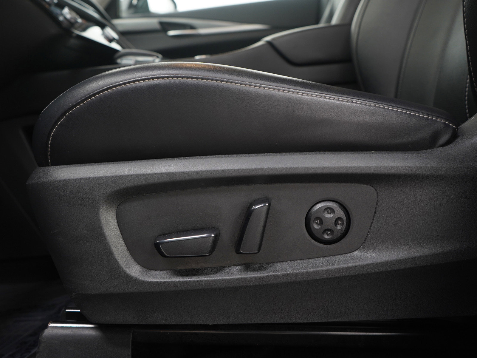 Used 2024 INFINITI QX60 Luxe image 29