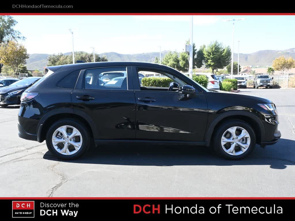 Certified 2025 Honda HR-V LX image 5
