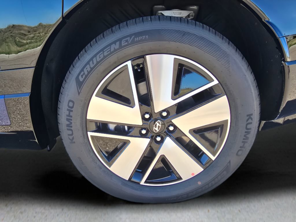 New 2026 Hyundai Ioniq 9 SEL image 11