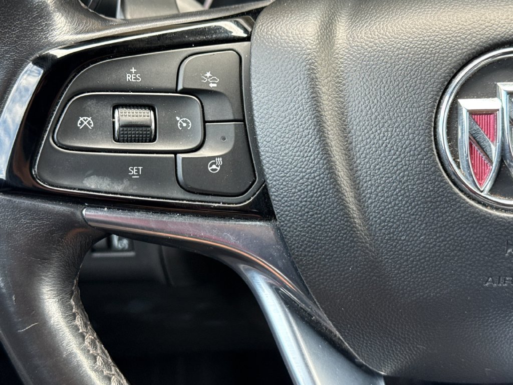 Used 2022 Buick Enclave Premium FWD image 25